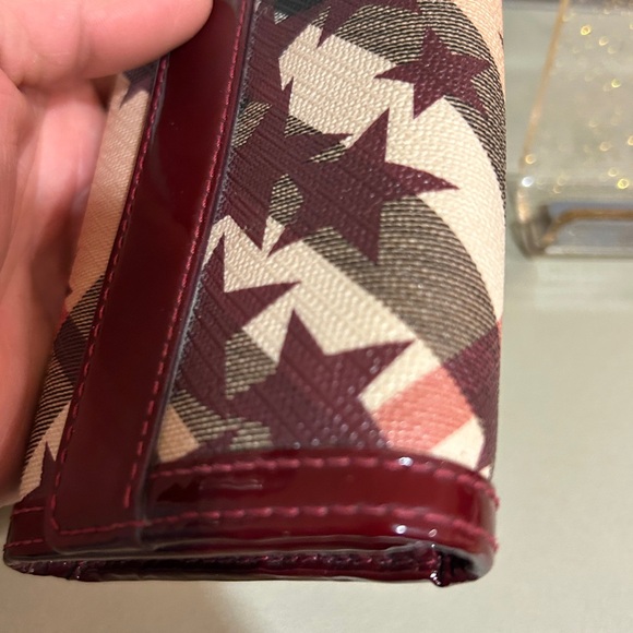 Burberry Rare Super Nova Burgundy Wallet with snap closure - Picture 14 of 16